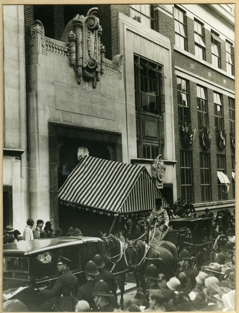 E109 Queen Mary opens LTS 1929